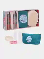 Подарочный женский набор: косметичка, мочалка, 2 бутылочки и наклейки