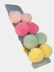 Резинка с меховым помпоном