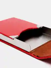 Багровый картхолдер для карт