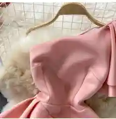 Вечернее праздничное платье