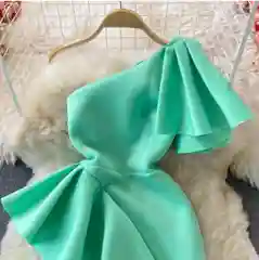 Вечернее праздничное платье