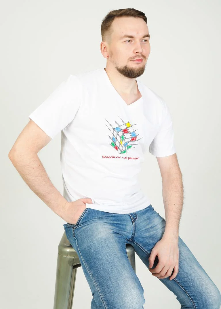 Белый milena21 Футболка мужская "Кубик"