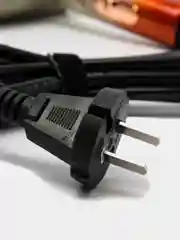 Бежевый фен со складной ручкой