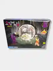 Белый конструктор "Игра в кальмара" 83-88 деталей и 8 разборных фигурок