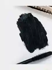 Черный тушь для ресниц