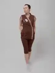 Коричневый костюм женский