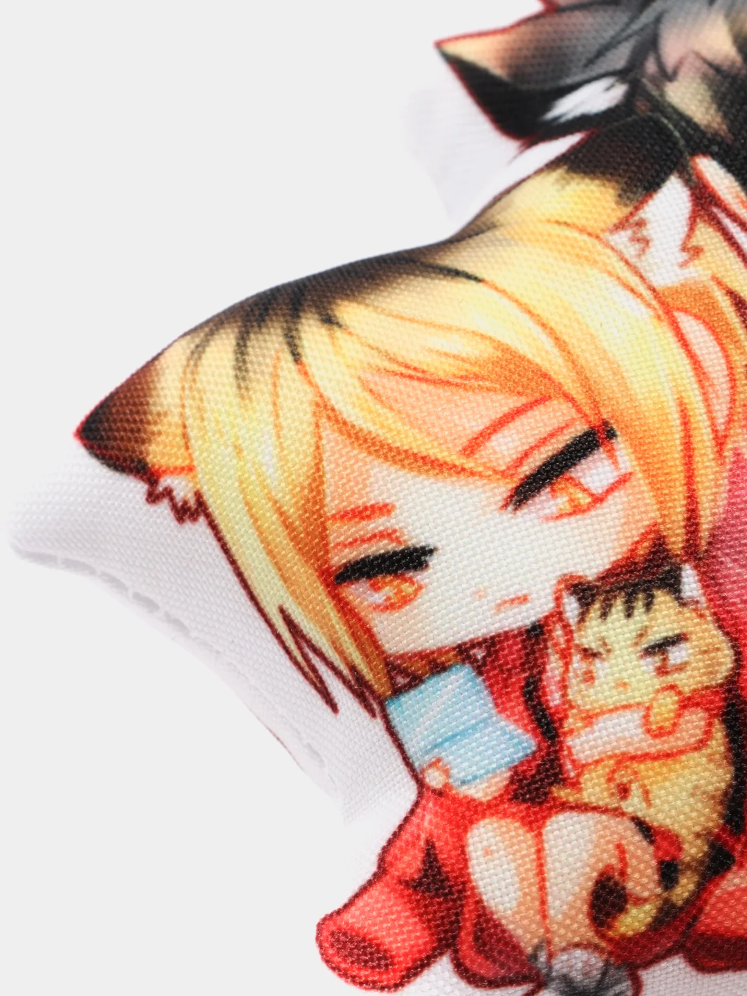 Алый брелок-подушка "Мини Чиби" по аниме Волейбол, Атака титанов, Re:zero и другие