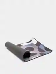 Желтый коврик для спальной с нескользящим основанием