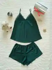 Пижама шелковая женская с кружевными вставками