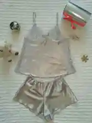 Серый металлик пижама шелковая женская с кружевными вставками