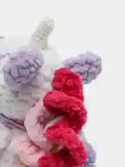 Белый плюшевый единорог