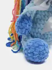 Голубой плюшевый единорог