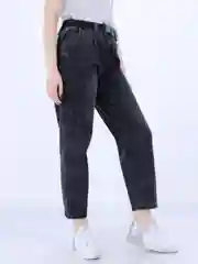 Женские джинсы МОМ с ремнем