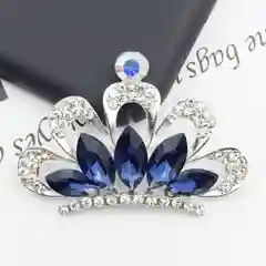 Кабошон в форме короны со стразами