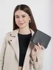 Черный маленький женский клатч на цепочке