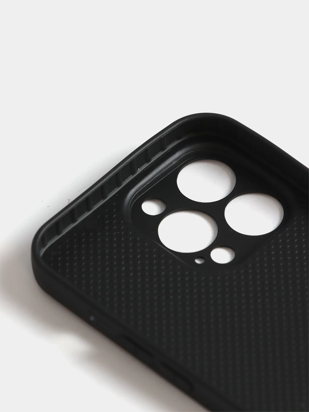 Черный чехол силиконовый со стеклянной панелью для iPhone 13 Pro