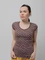 Коричневый футболка женская