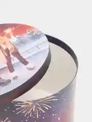 Фиолетовый коробка круглая "С Новым годом", 3 вида