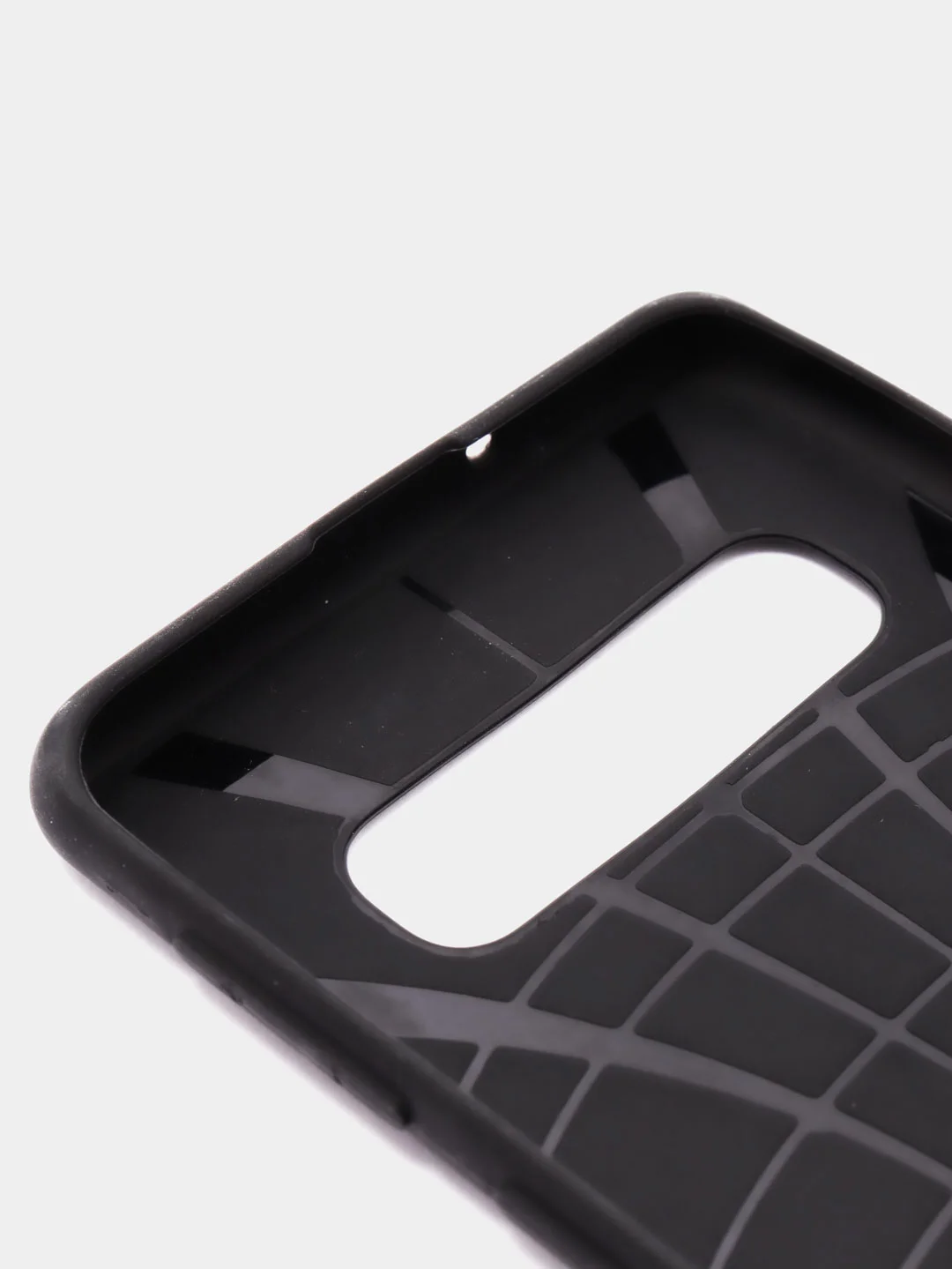 Черный чехол Samsung S10