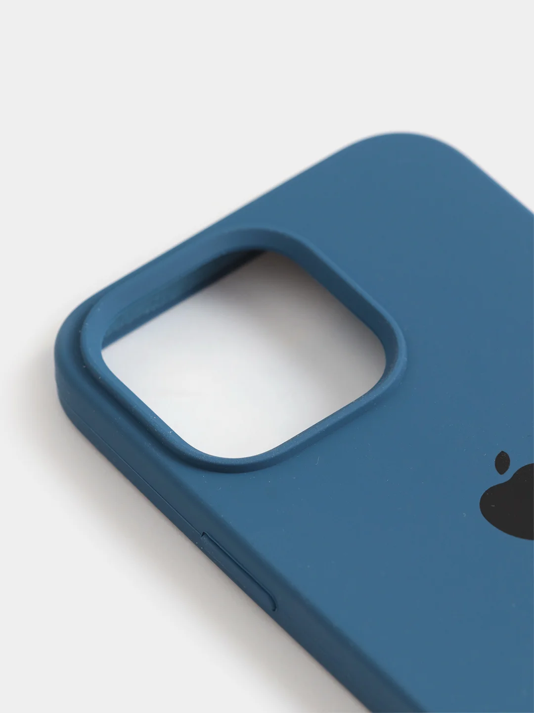Синий меланж чехол Silicone Case для iPhone 13 Pro с закрытым низом