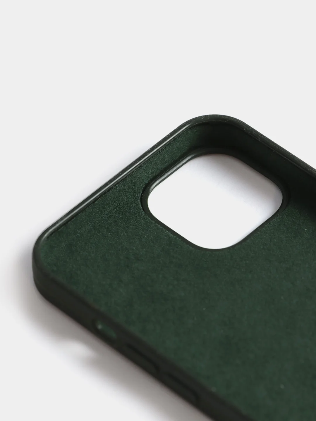 Тёмно-зелёный чехол Silicone Case для iPhone 13 / 13 Pro / 13 Pro Max с открытым низом