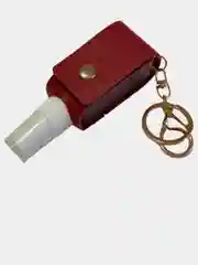 Бордовый брелок для антисептика