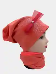 Молодежная шапка с хомутом