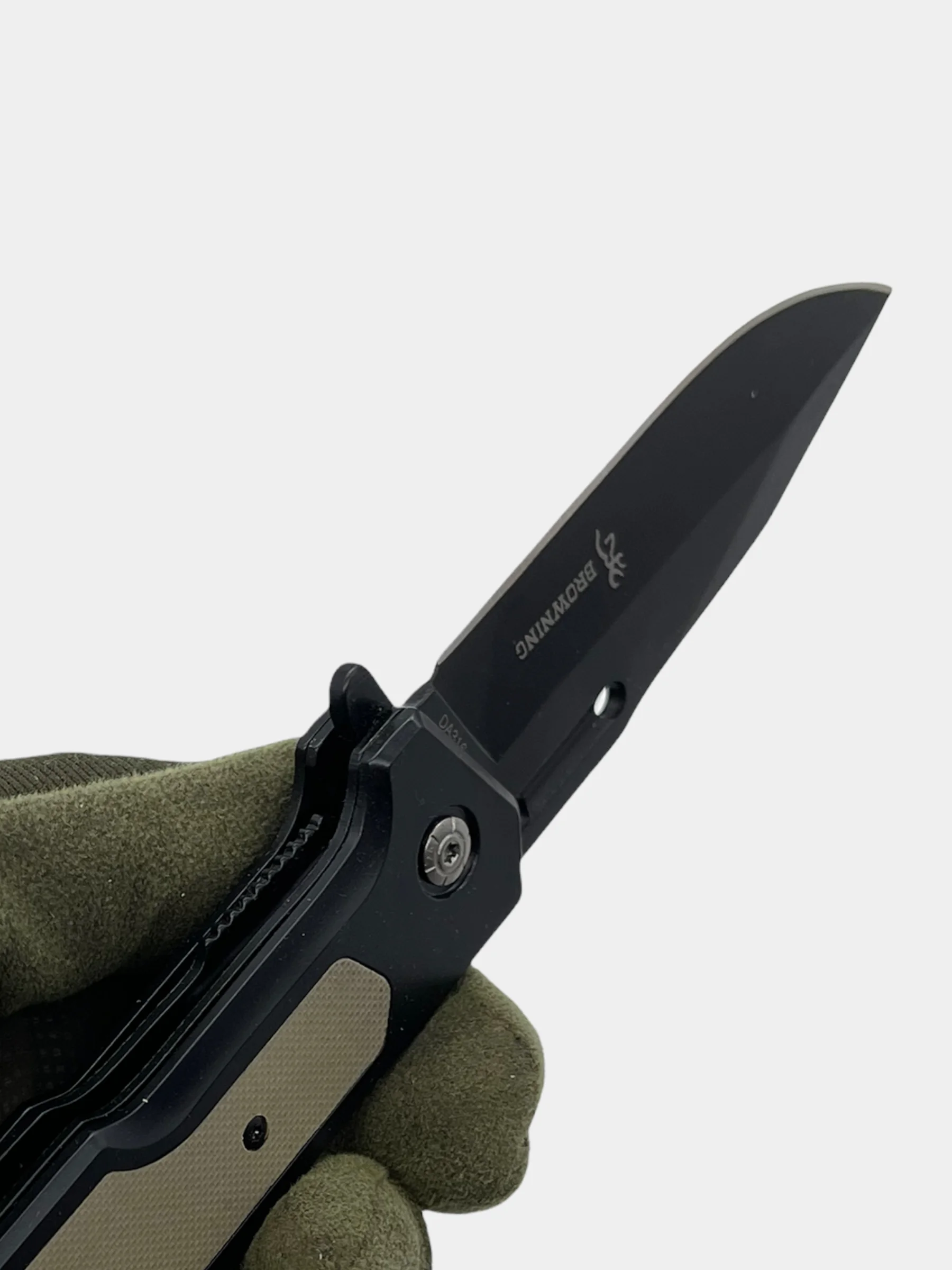 Нож Browning DA316 складной, сталь 420, замок Liner Lock, стропорез, рукоять песок-черный