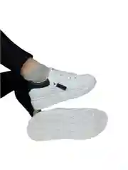 Женские кроссовки кеды