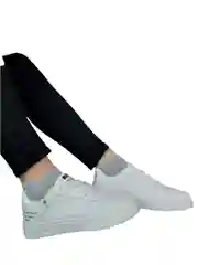 Женские кроссовки кеды