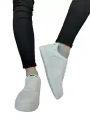 Женские кроссовки кеды
