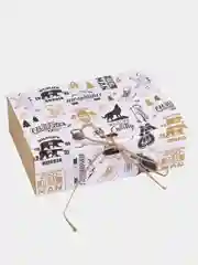 Белый подарочная складная коробка на Новый год  "Мужская", 3 размера и расцветки