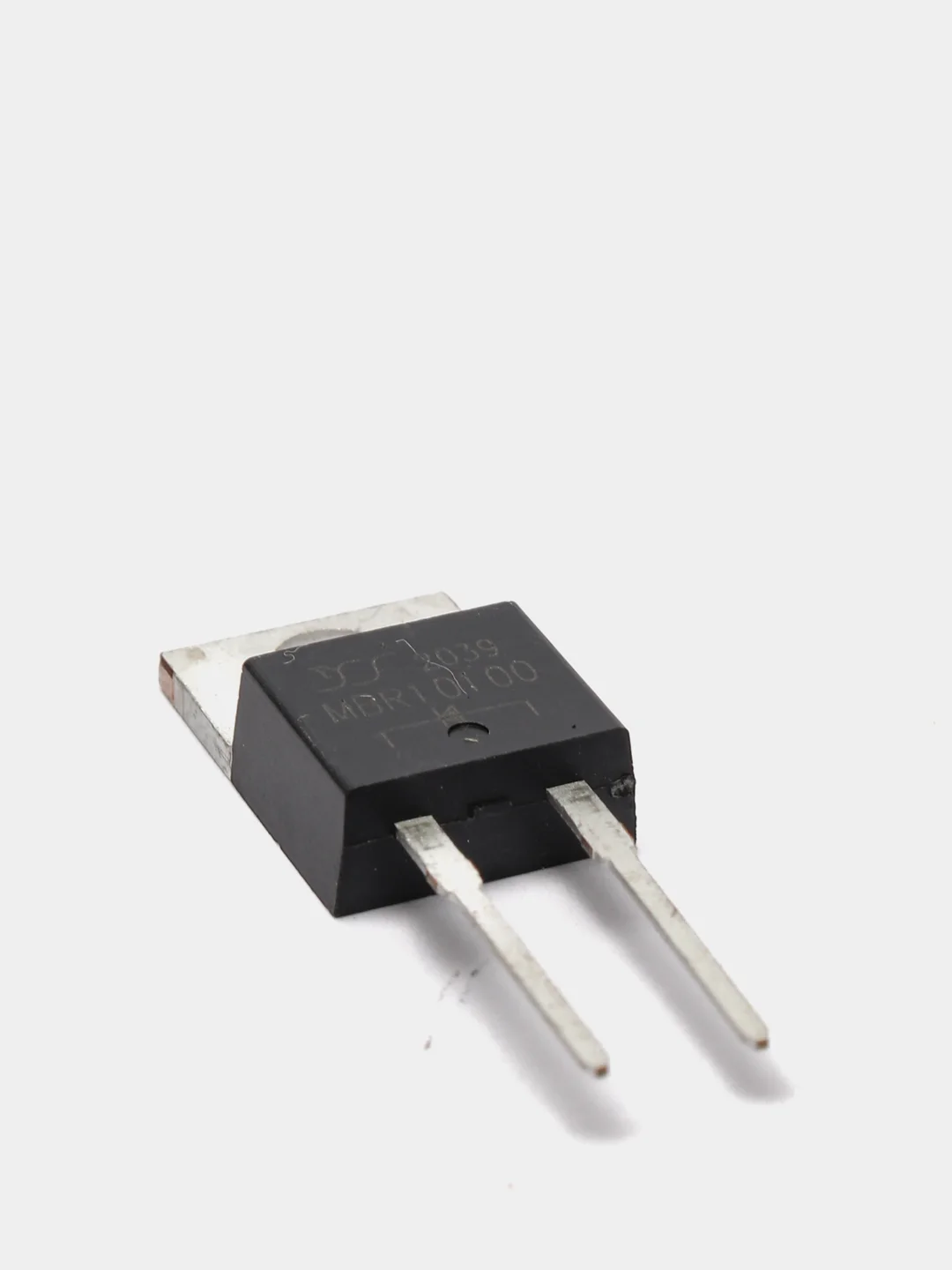 2 штуки Диод MBR10100 (10A 100V) TO-220AC 2 вывода (YANGJIE)