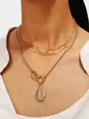 Многослойное колье с кулоном