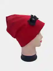 Алый шапка, четыре цвета