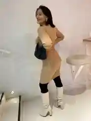 Кремовый платье трикотажное лапша