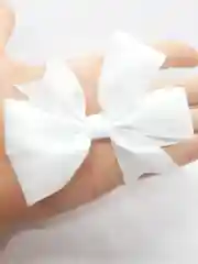 Бант для волос на зажиме белый /Школьные банты /