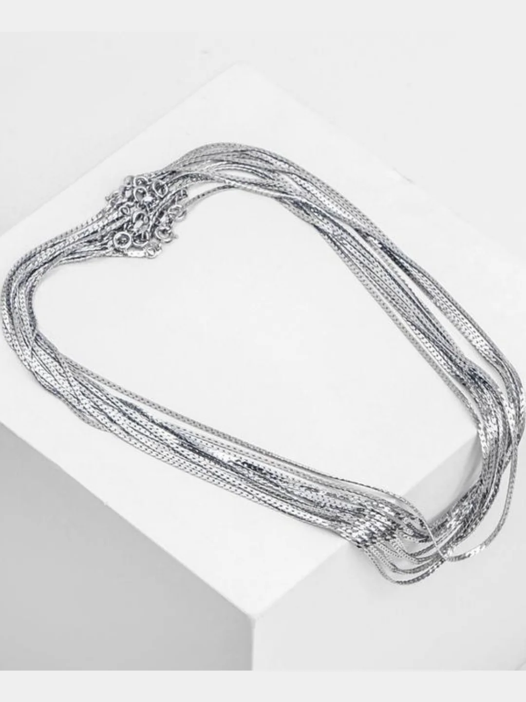 Серебряный цепочка плоская женская на шею