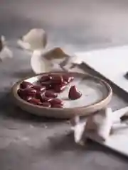 Тёмно-бордовый сургуч в сердечках, 20 штук
