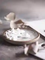 Белый сургуч в сердечках, 20 штук