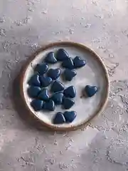 Индиго сургуч в сердечках, 20 штук