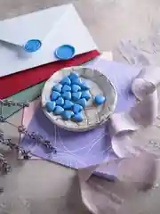Небесно-голубой сургуч в сердечках, 20 штук
