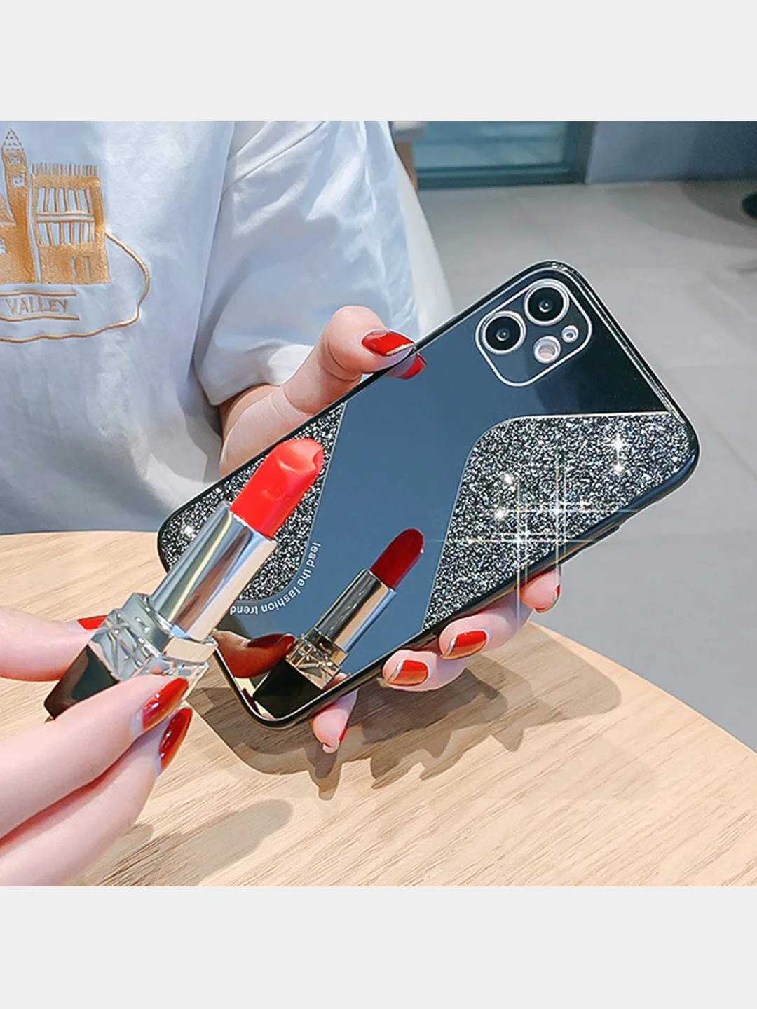 Черный чехол для iPhone 11 "Змейка" с зеркалом