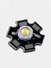 Мощный светодиод на черной плате STAR, БЕЛЫЙ 3W (3,2-3,4V, 600-700mA, 260-280Lm, 6500K)
