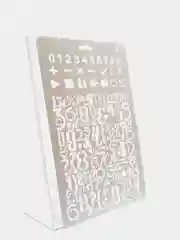 Молочный трафарет для творчества