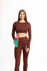 Багровый женский спортивный костюм: рашгард и легинсы