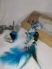 Голубой брошь ручной работы