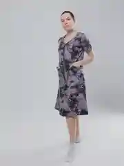 Серый халат на замке