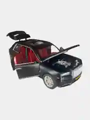 Белый металлическая модель машины Rolls-Royce CULLINAN