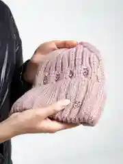 Пастельно-коралловый ажурная вязаная шапка  Жемчуг с отворотом, на флисе, женская бини тыковка, осень, зима